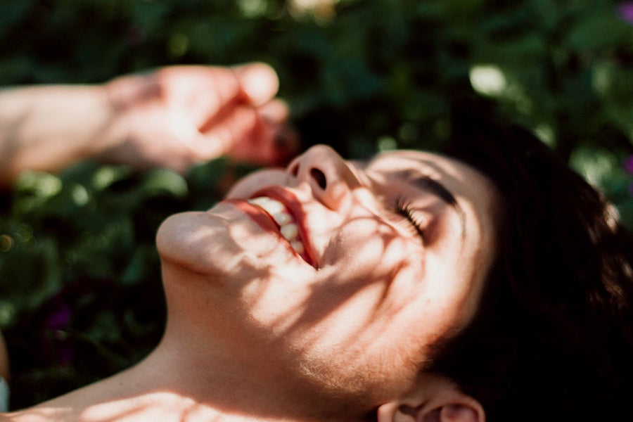 How to Soothe Skin After Sun Exposure, the Ayurvedic Way